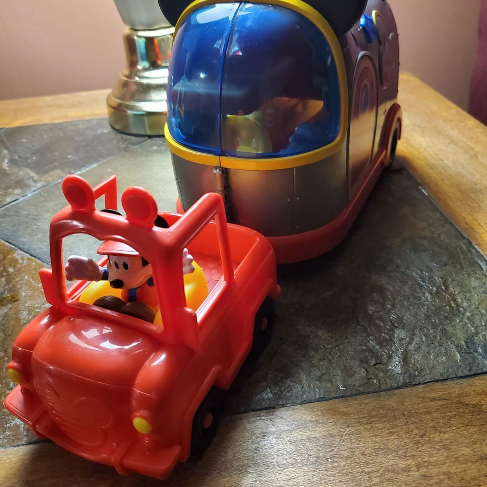 Disney Mickey Mouse Red and Blue Roadster Set